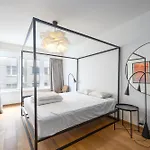 Dreaming 158 Apartment